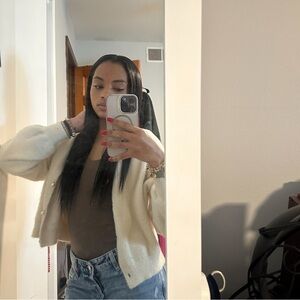 Meet your Posher, Najilah